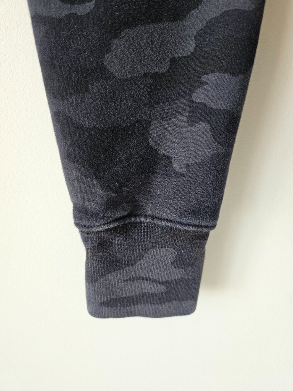 LULULEMON H3DC Black Camo Cotton Fleece Breathable Loungeful Hoodie Size 4 - Picture 4 of 9